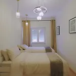 Charming 94d, Next To Metro * Lissabon