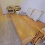 Charming 94d, Next To Metro Apartment Lissabon