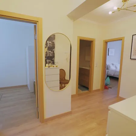 Charming 94d, Next To Metro Apartamento