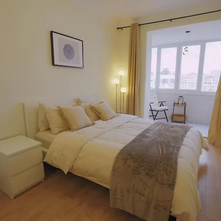 Apartamento Charming 94d, Next To Metro *