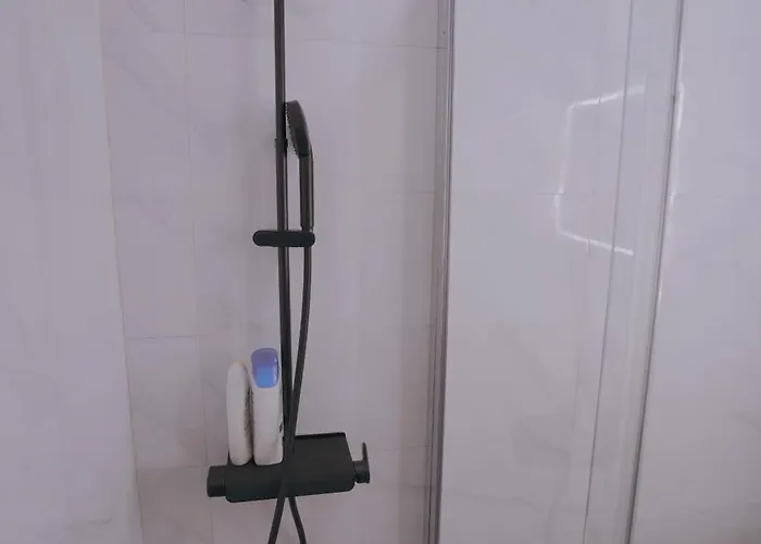 Charming 94d, Next To Metro *