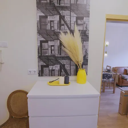 Charming 94d, Next To Metro Apartman Lisboa