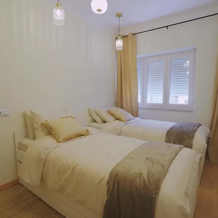 Charming 94d, Next To Metro Apartman Lisboa