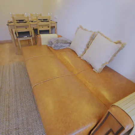 Charming 94d, Next To Metro * Lisboa