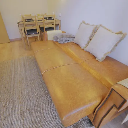 Charming 94d, Next To Metro Apartment Lisbon
