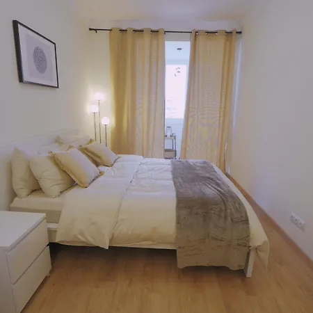 Charming 94d, Next To Metro Daire *