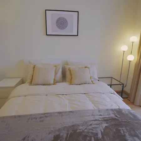 Charming 94d, Next To Metro Apartman Lisboa