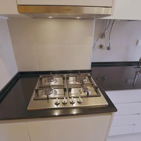 Charming 94d, Next To Metro * Lisboa