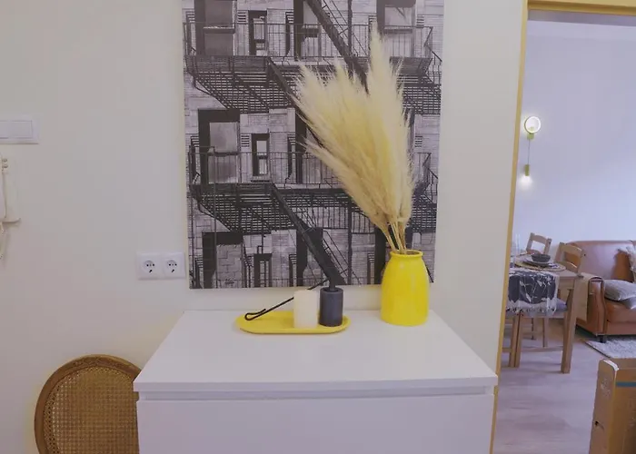 Charming 94d, Next To Metro Apartment Lisbon