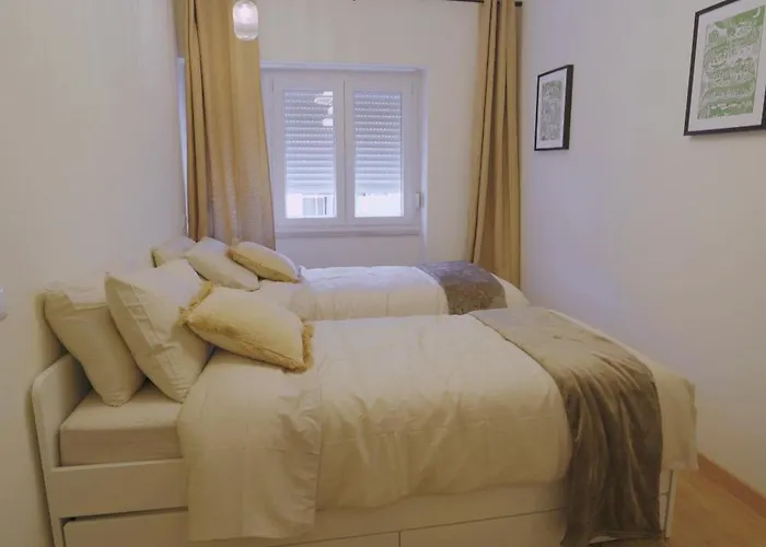 Charming 94d, Next To Metro Apartment