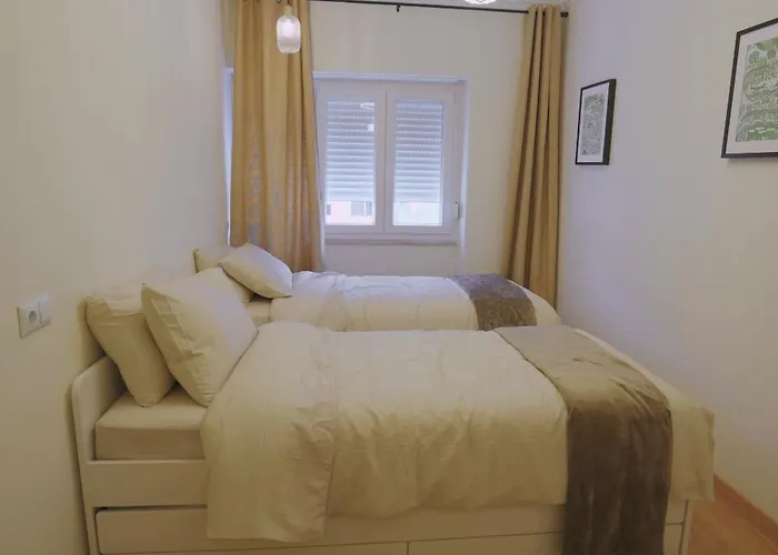 Charming 94d, Next To Metro * Lisbon