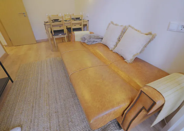 Charming 94d, Next To Metro Apartment Lisbon