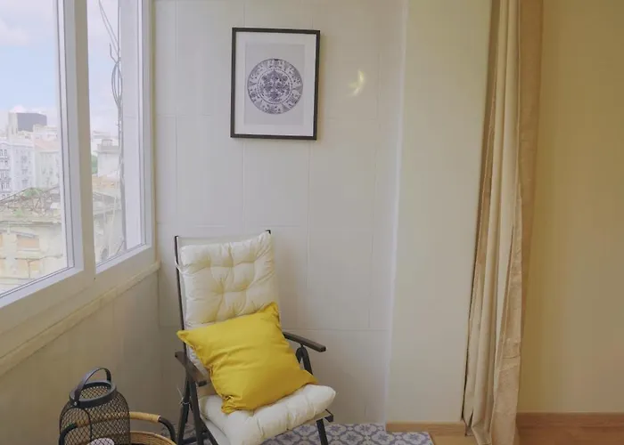 Charming 94d, Next To Metro * Lisbon