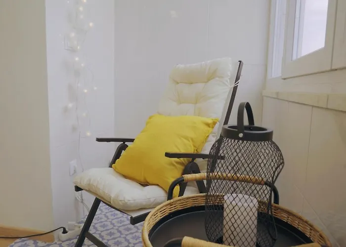 Charming 94d, Next To Metro Apartment