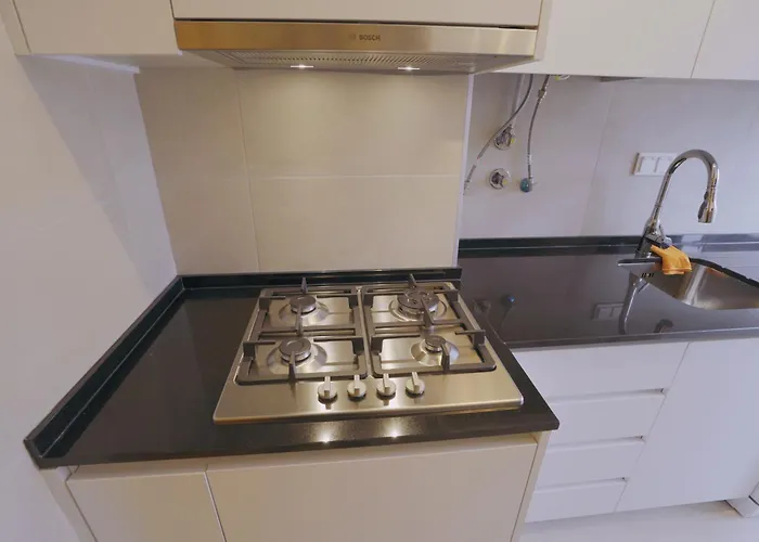 Charming 94d, Next To Metro * Lisbon