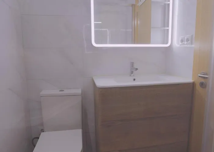 Apartment Charming 94d, Next To Metro Lisbon