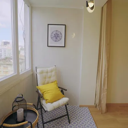 Charming 94d, Next To Metro * Lisboa